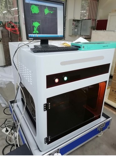 Perfect laser crystal - 3d,